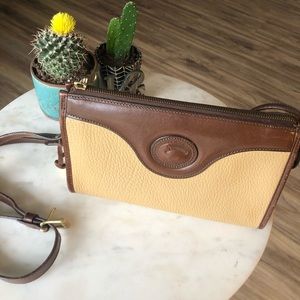 VNTG Dooney and Bourke pebble leather crossbody